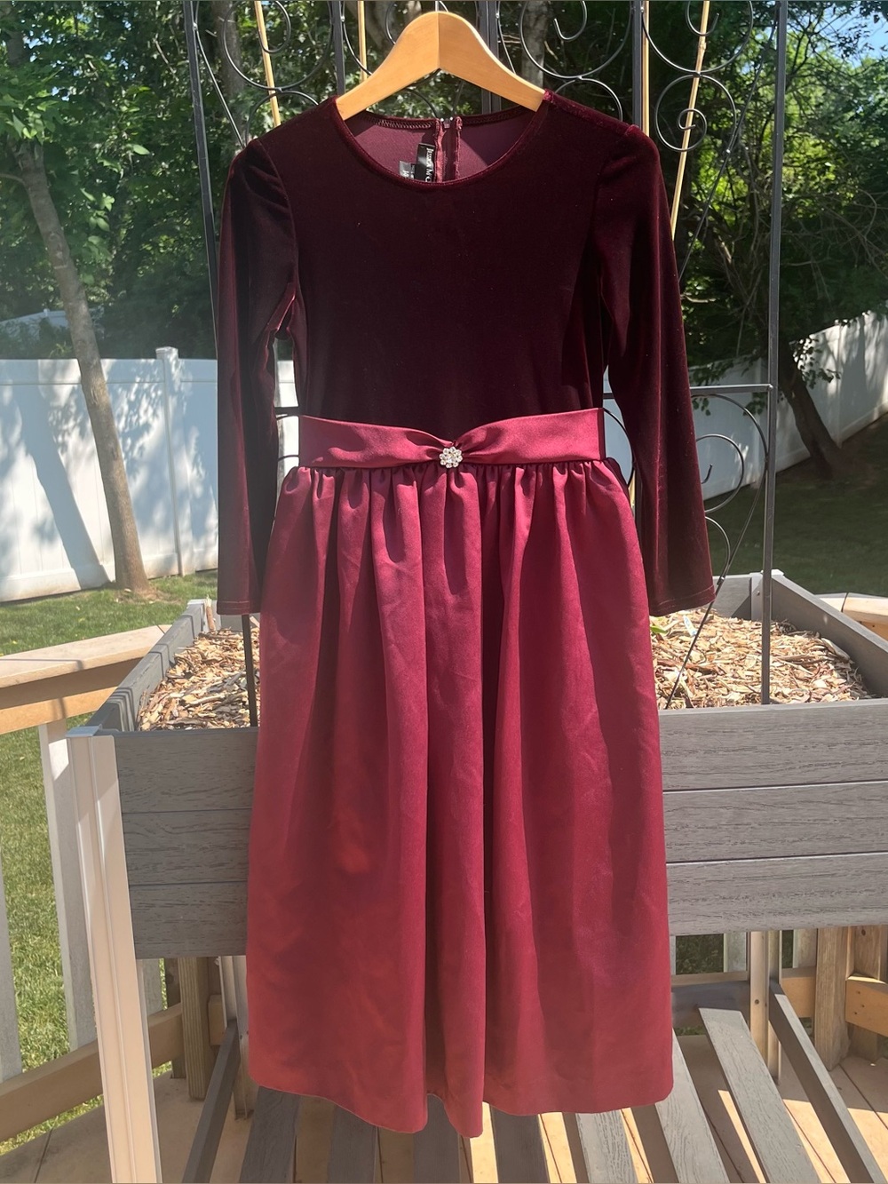 Jessica McClintock Girls Burgundy Velvet & Satin Long Sleeve Formal Dress Sz 14